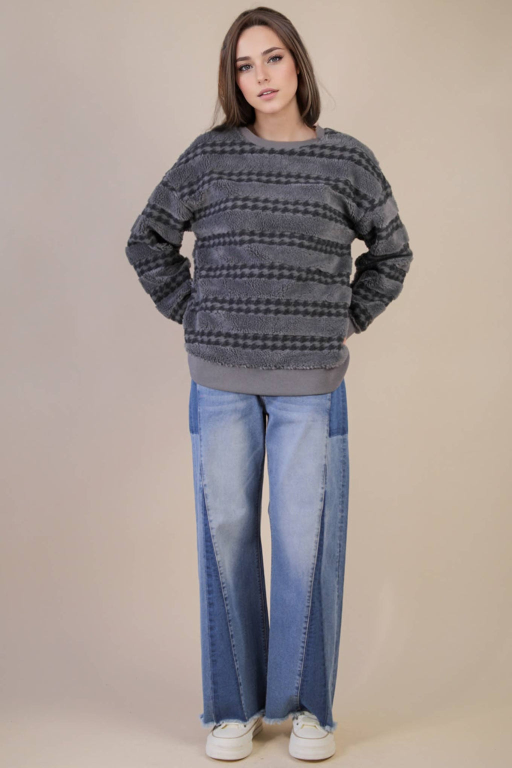 Oversized Textured Fleece Sweater - Grey