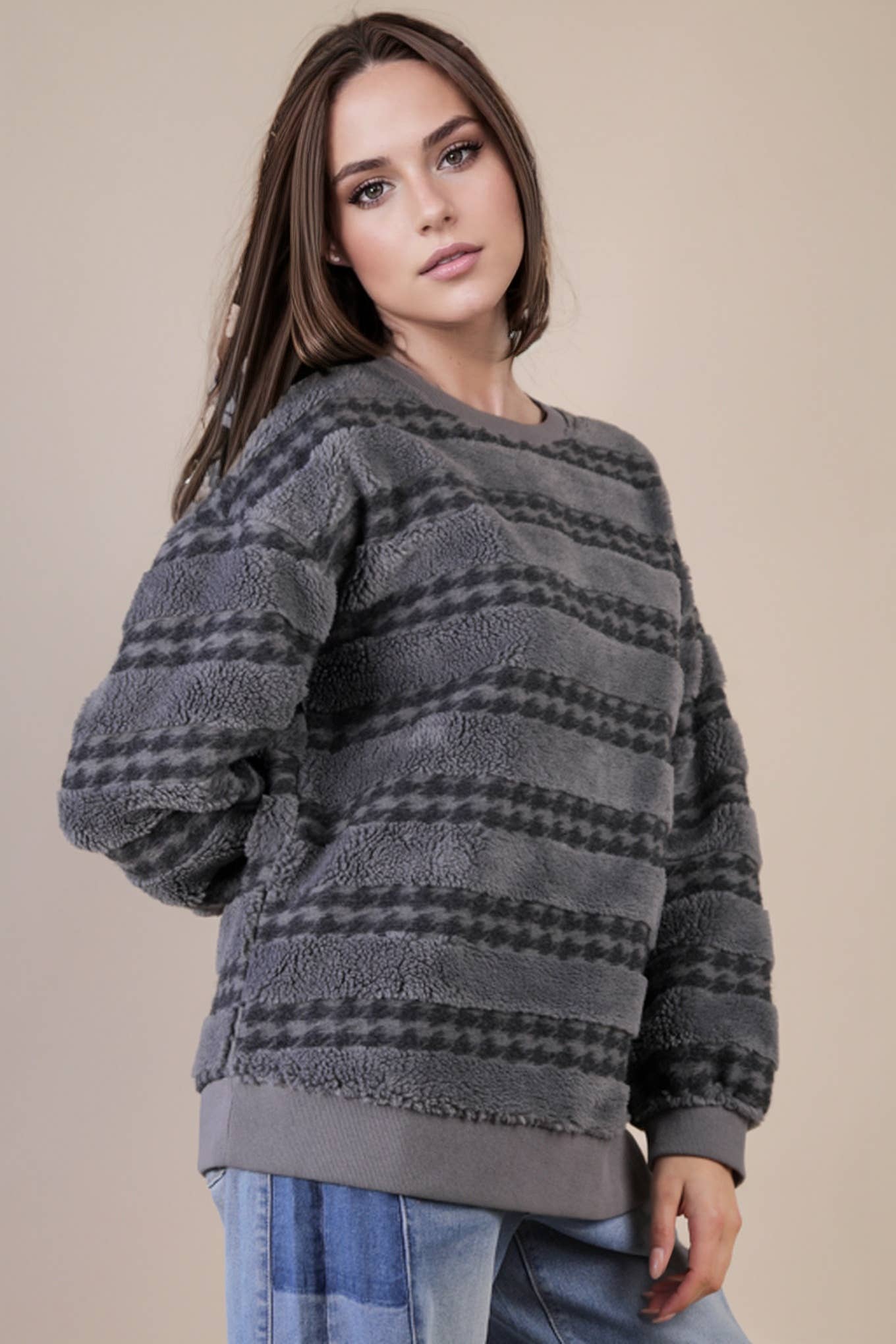 Oversized Textured Fleece Sweater - Grey